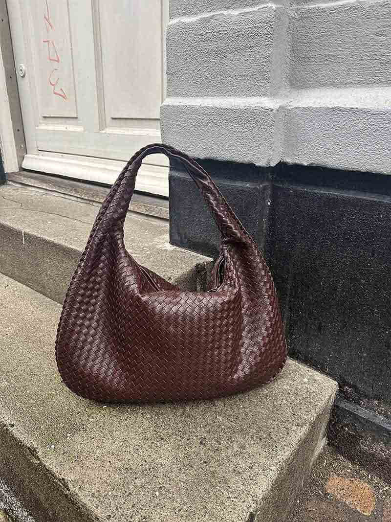 Josiane | Bolsa de Mano Trenzada – Elegancia Artesanal y Encanto Atemporal