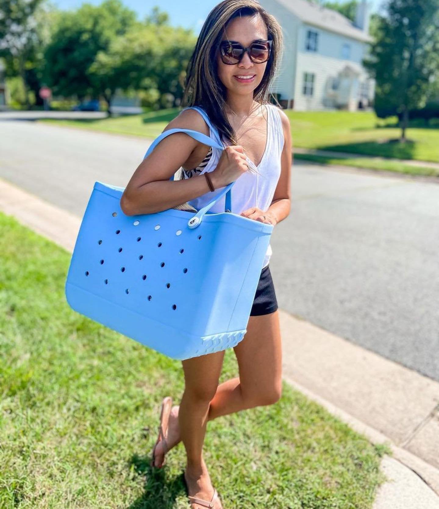 Jäykkä rantalaukku - Värikäs muotoilu ja suuri tilavuus