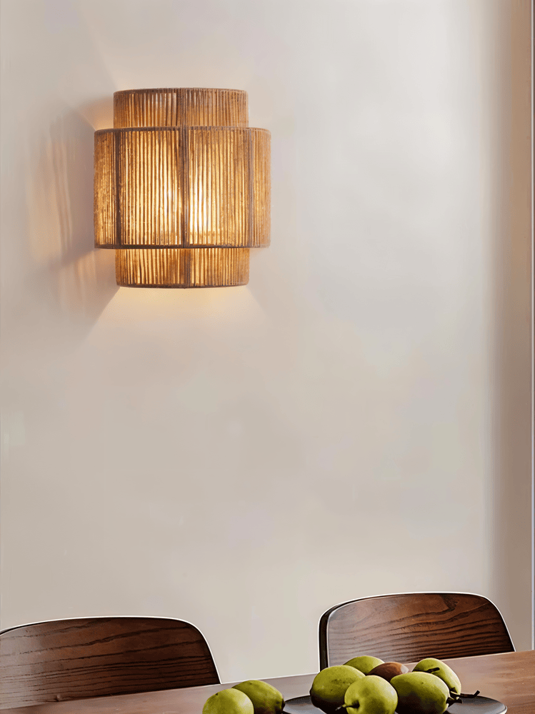 Rotan wandlamp met henneptouw kap - natuurlijk licht & authentieke charme