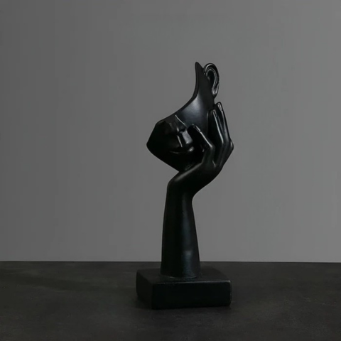 Abstrakt harpiksskulptur - kunstnerisk dekoration og moderne stil