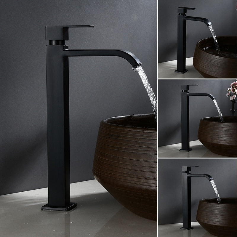 Robinet de chiuvetă ridicat – Finisaj elegant negru mat