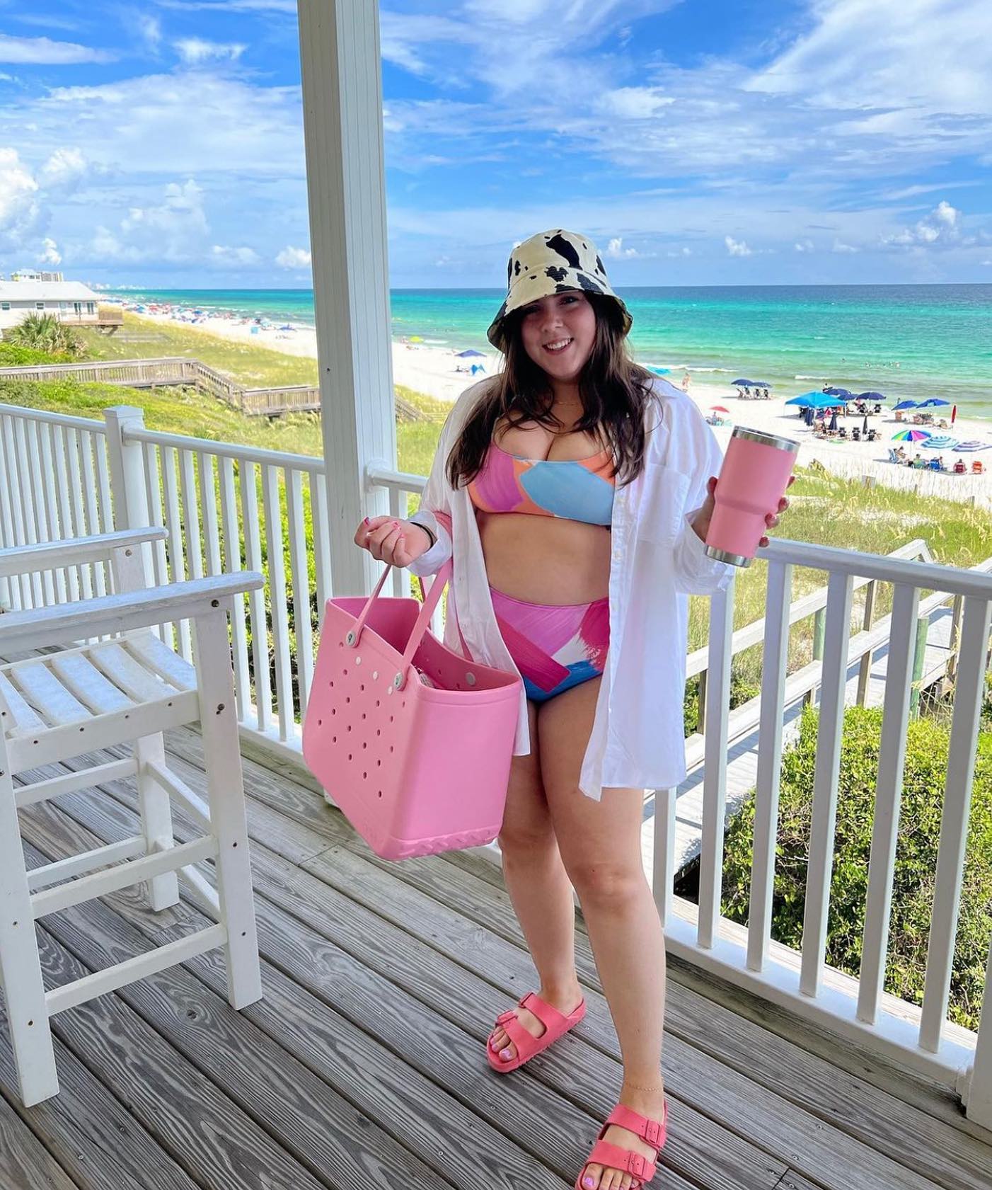 Jäykkä rantalaukku - Värikäs muotoilu ja suuri tilavuus