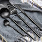 Set di Posate di Lusso – Per una Tavola Elegante e Distinta 