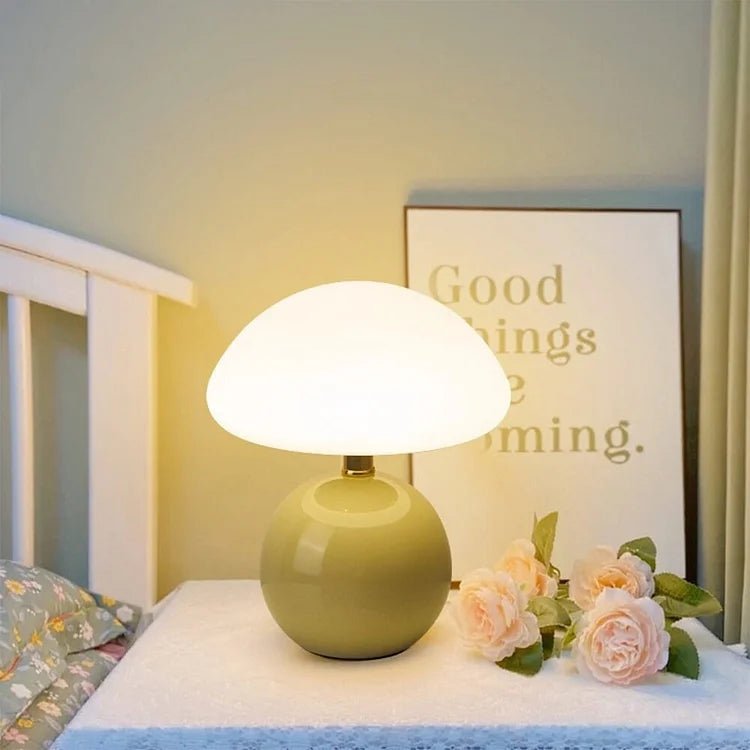 Lampada da Tavolo a Forma di Fungo – Eleganza e Originalità 