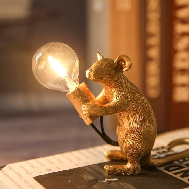 Lâmpada de Mesa Rato – Decoração Original e Iluminação Tendência 