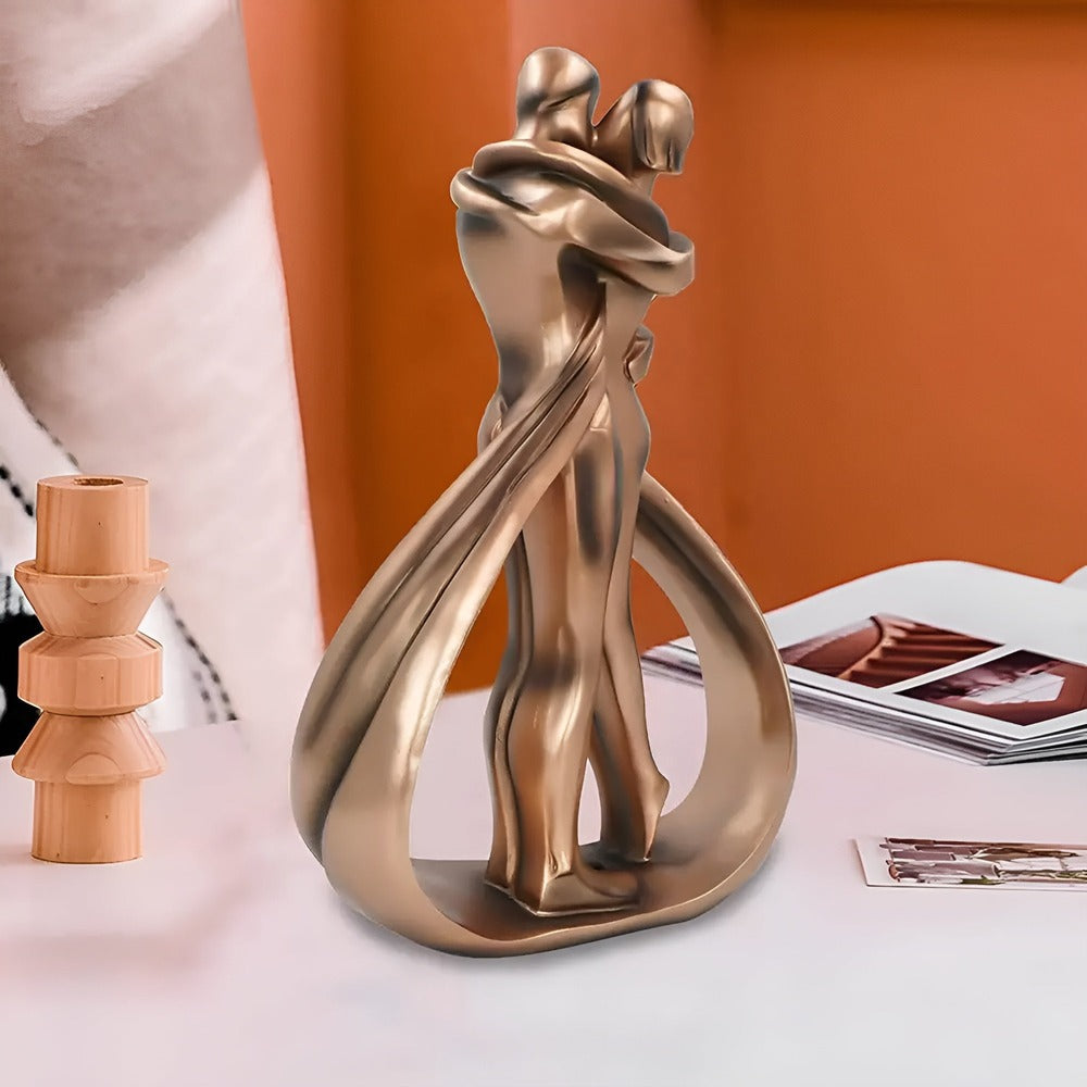 Rakastunut pariskunta patsas - tunteellinen lahja & moderni tyyli