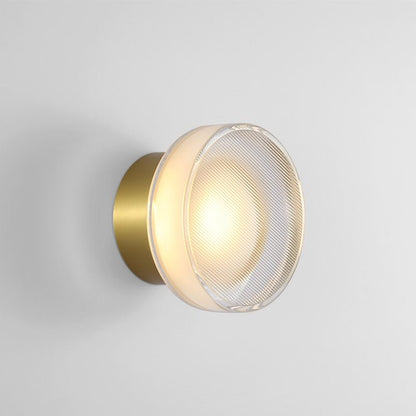 Elegant Wall Sconce – Chic and Modernity 