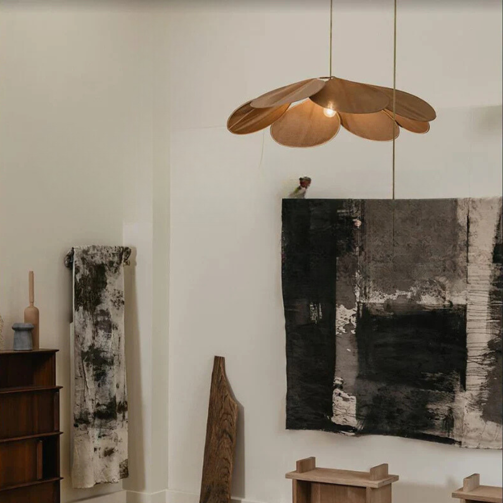 Elegant Blomsterupphängning – Raffinerad och Romantisk Dekoration 