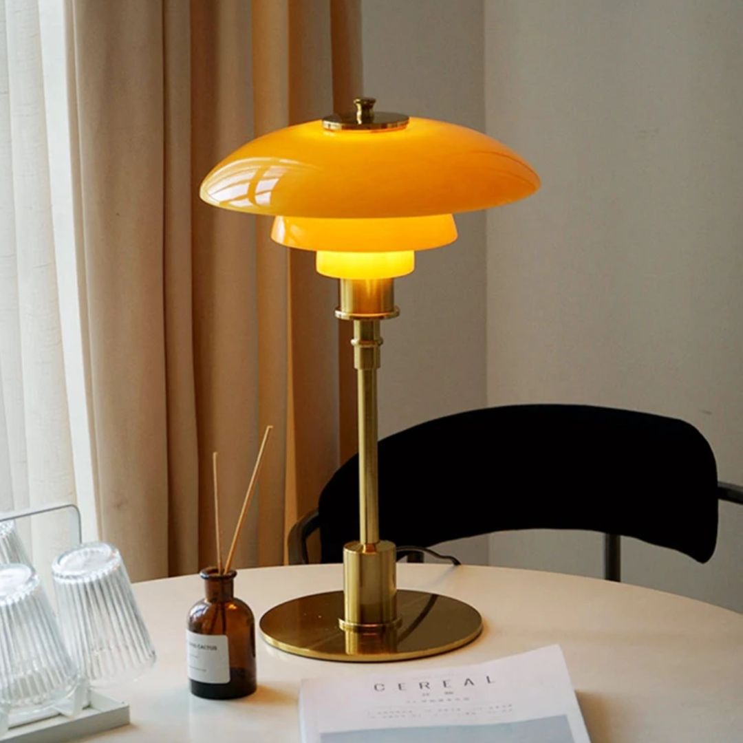 LED Bordslampa i Skandinavisk Stil – Mjuk och Modern Belysning 