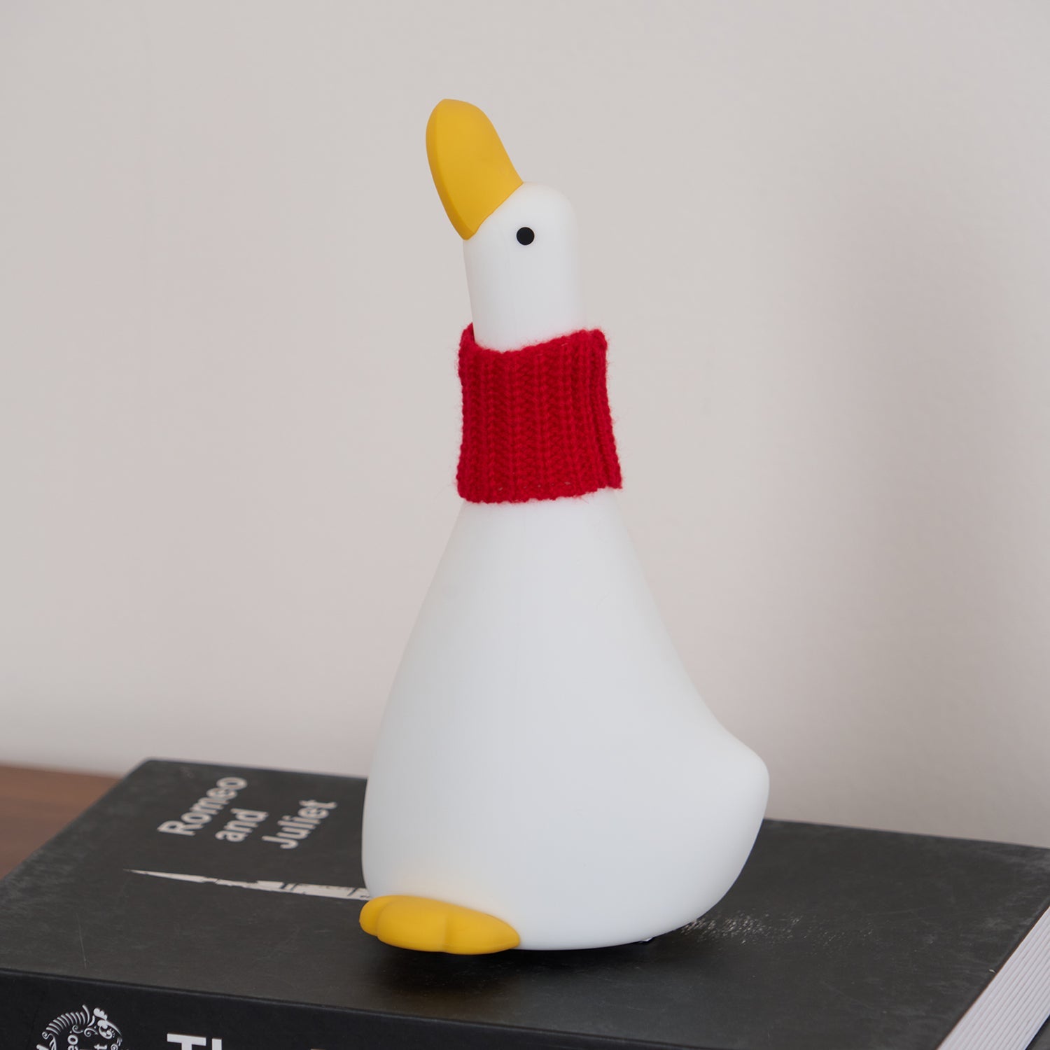 Noční světlo Enchanted Goose - hmatové světlo a uklidňující design
