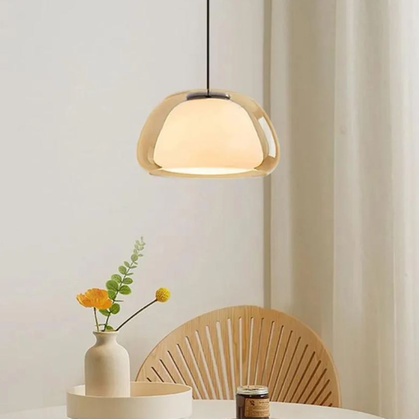 Lumină de plafon decorativă – atmosferă caldă și la modă 