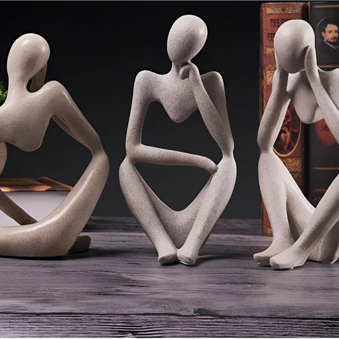 Scultura Astratta Pensatore – Eleganza Contemplativa e Design Moderno 