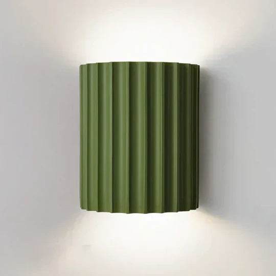 Modern Wall Sconce in Resin – Elegance and Originality 