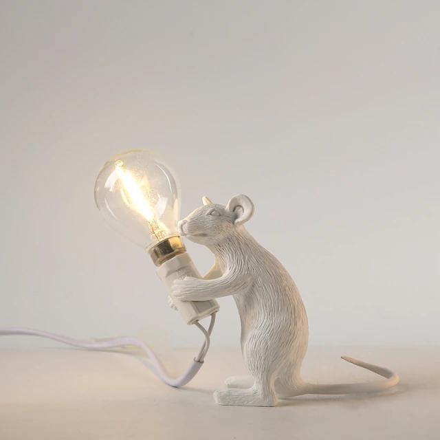 Lâmpada de Mesa Rato – Decoração Original e Iluminação Tendência 
