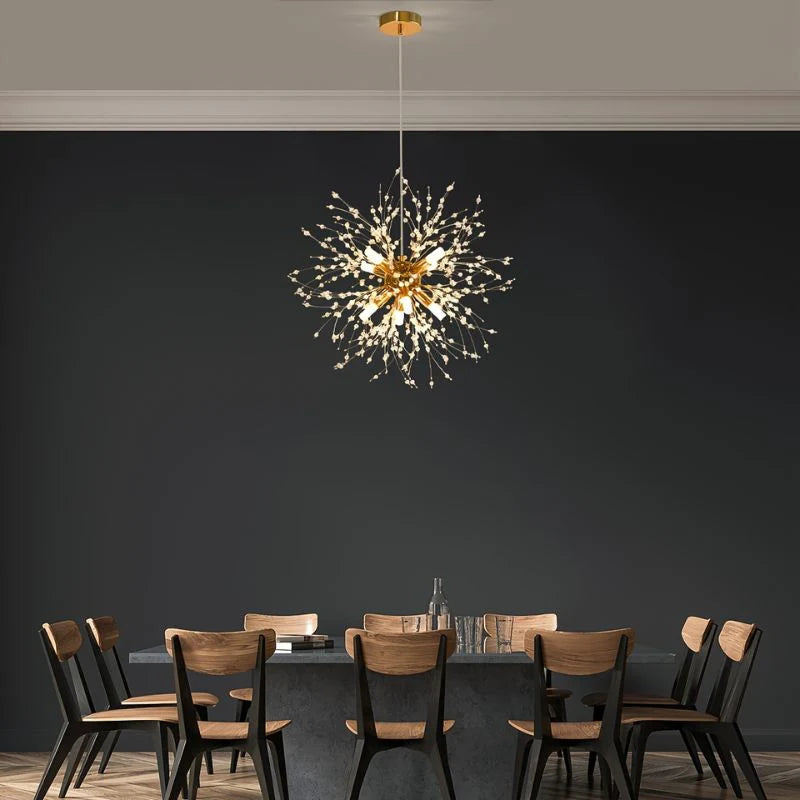 Křišťálový závěsný lustr – Nadčasová elegance a lesk 