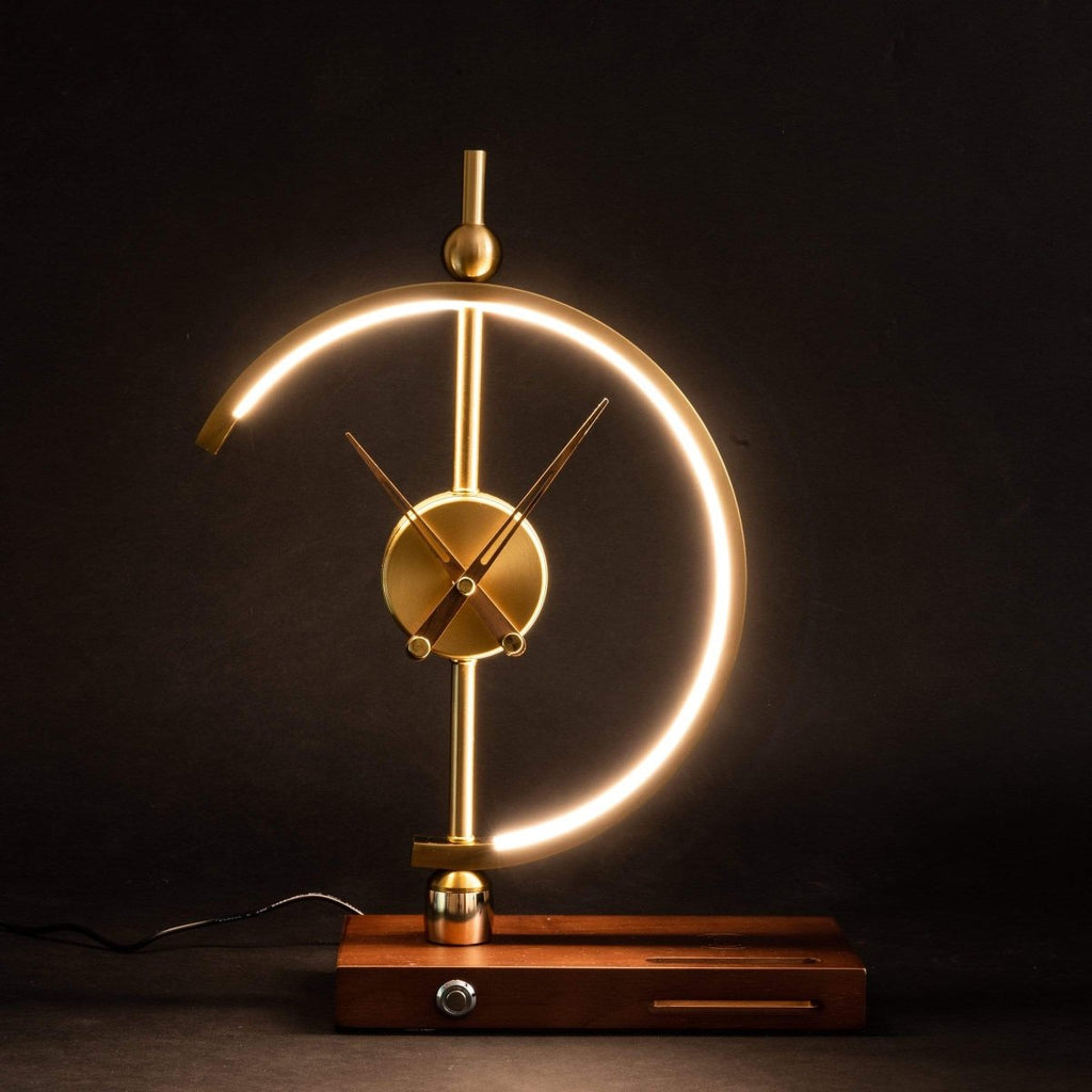 Lampe De Table Avec Horloge Et Chargeur Sans Fil – Design Moderne Et Pratique