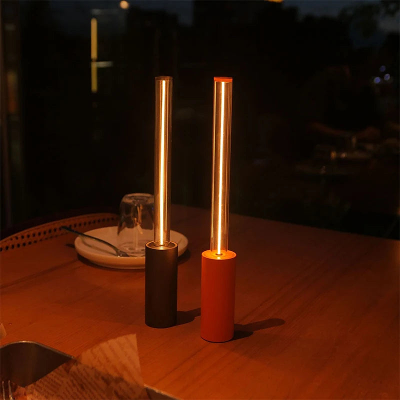 Lampă LED în Formă de Băț – Iluminat Modern și Elegant 