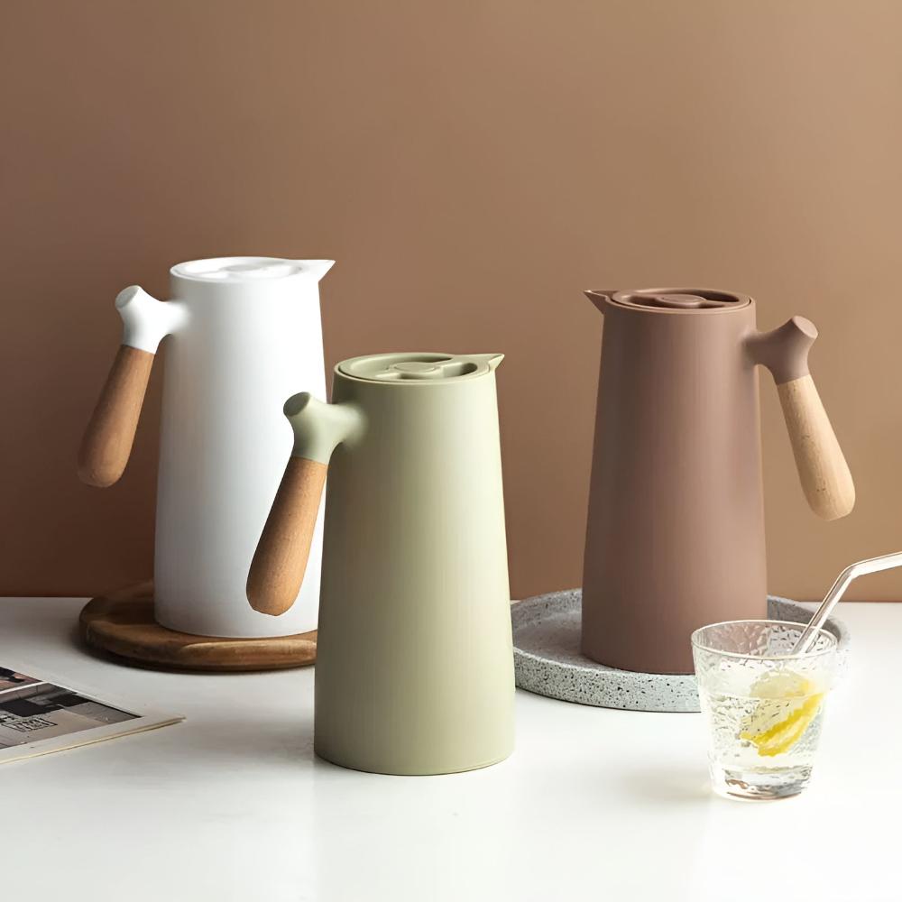 Isothermal carafe with handle - Modern elegance & Thermal performance