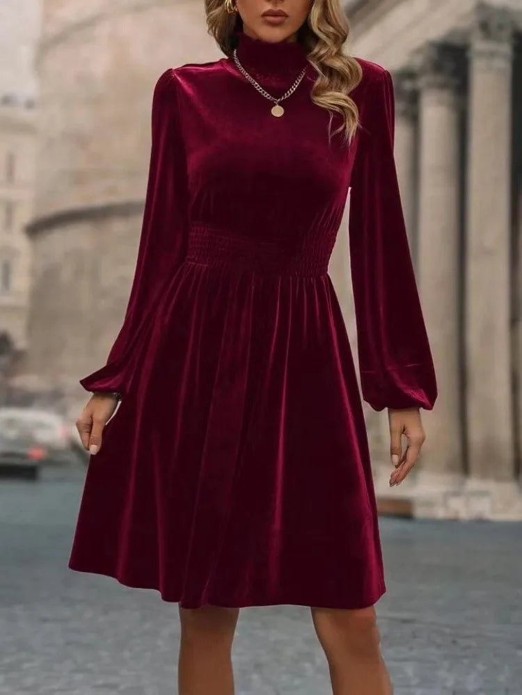 Ornélia | Robe Élégante – Style Col Roulé Et Silhouette Élancée