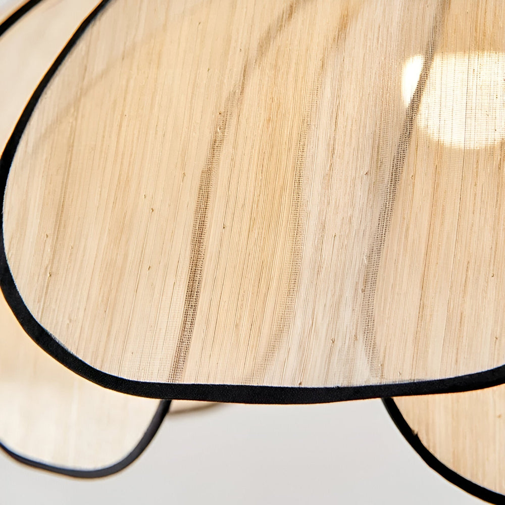 Elegant hängande lampa i naturrotting - naturlig dekoration och harmonisk belysning