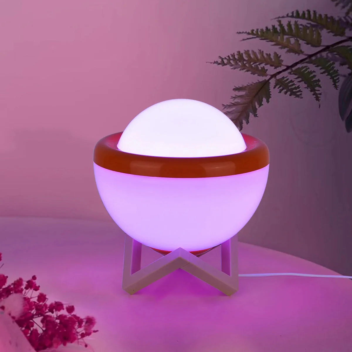 Lampa de noptieră stil clasic – eleganță și blândețe luminoasă 